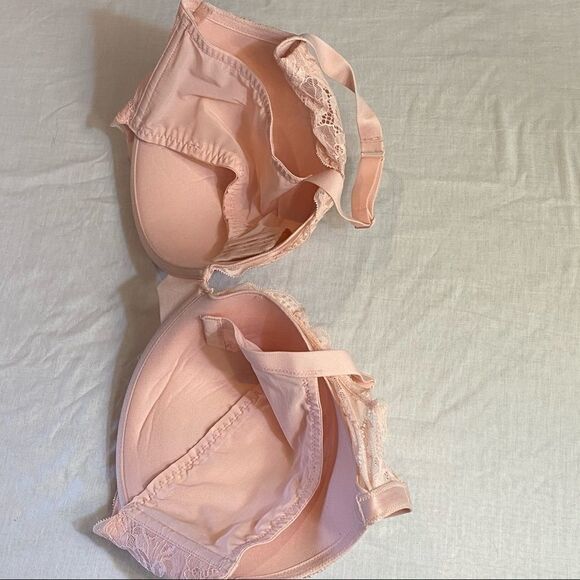 Auden Women's Plus Size Sublime Lace Push-Up Bra - Picture 3 of 6